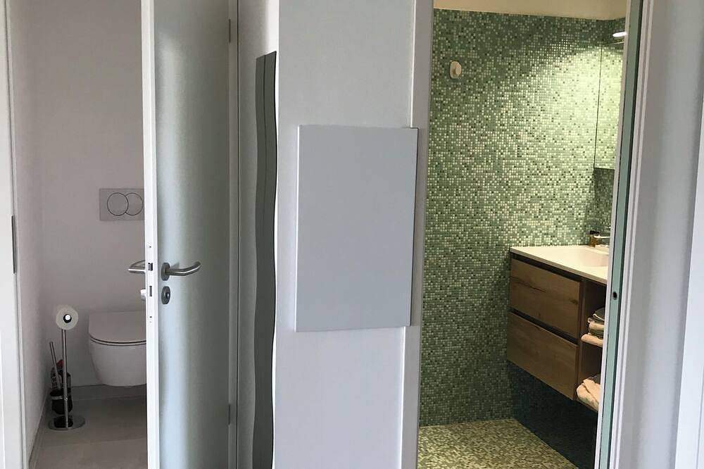 Appartement entier, Studio Independant Entierement Neuf Avec Jardin Dans Marine in Marine de Davia, Corbara
