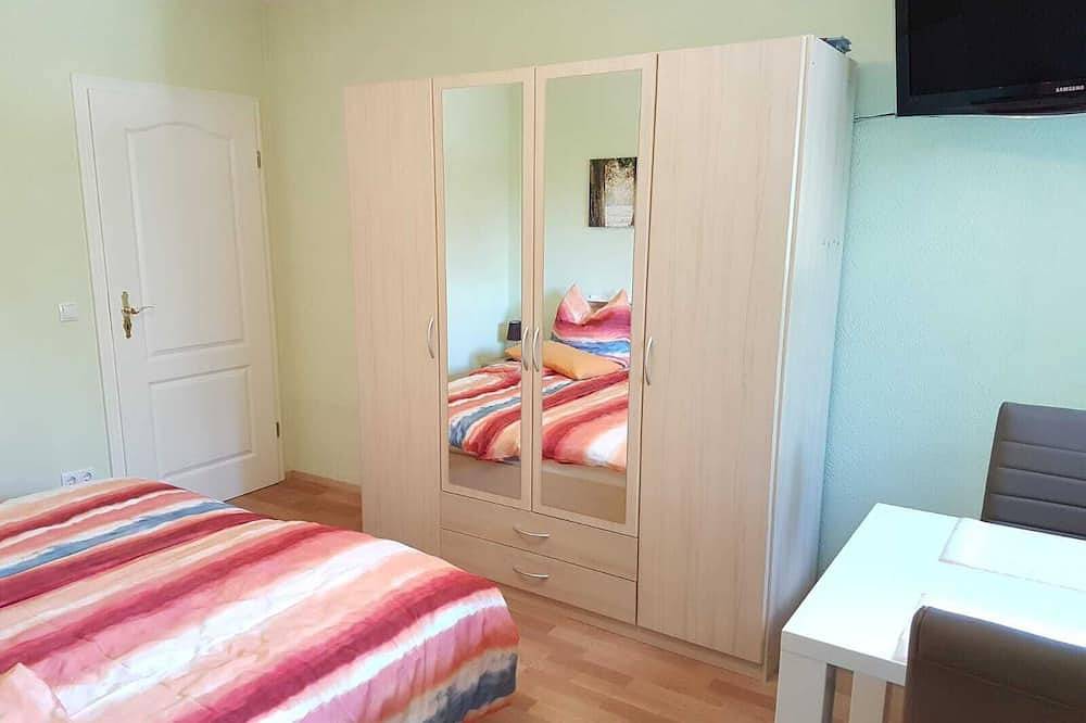 Ferienhaus im grünen und ruhigen Berlin-Mahlsdorf aber schnell in der Innenstadt in Marzahn - Hellersdorf, Berlin