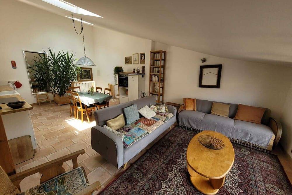 Village house in the historic center of Manosque in Manosque, Parc naturel régional du Luberon