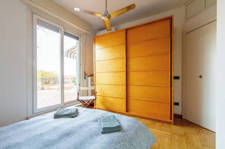 Appartamento intero, Attico con terrazzo Navigli Bocconi - NavigliApartments in Milano, Provincia di Milano