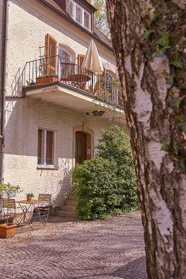 Ganze Ferienwohnung, Ferienwohnung Wilhelmine - 4-Zimmer Ferienwohnung mit separatem Bad und separater Küche in Frankenalb