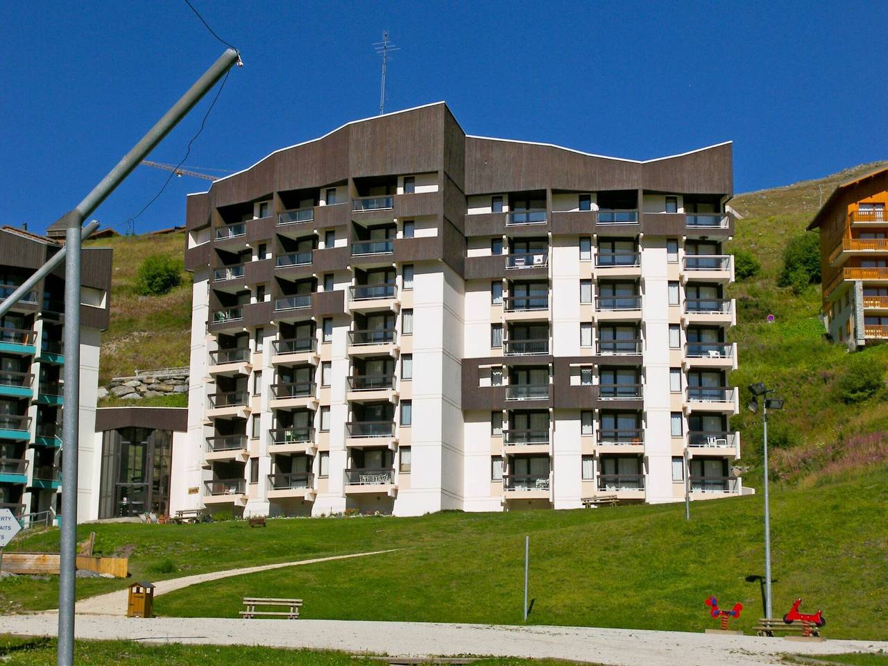 Entire apartment, Les Menuires 600 - Armoise 51 600.3 in Saint-Martin-de-Belleville, Les Trois Vallées