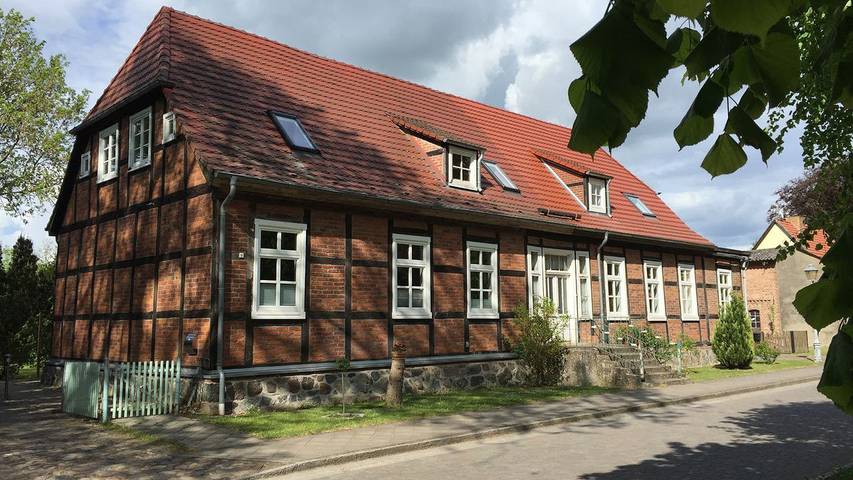 Ferienwohnung für 4 Personen, mit Garten, kinderfreundlich in Ivenack