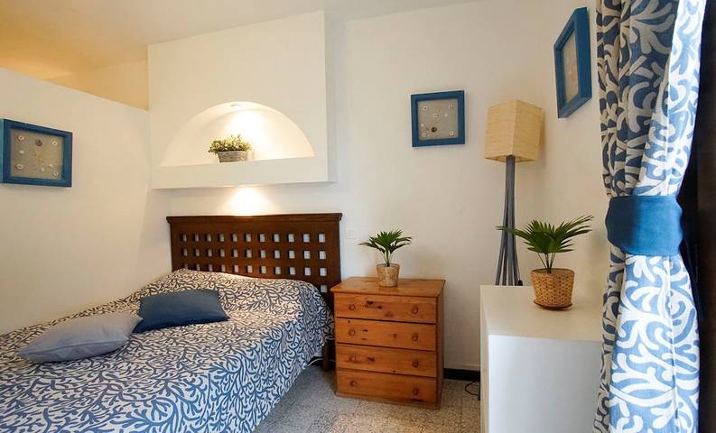 Location de vacances pour 3 personnes, avec balcon en Provence-Alpes-Côte d'Azur - 2