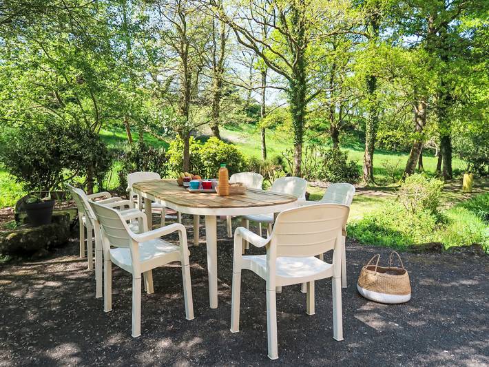 Location de vacances pour 12 personnes, avec jardin et terrasse à Saint-Glen