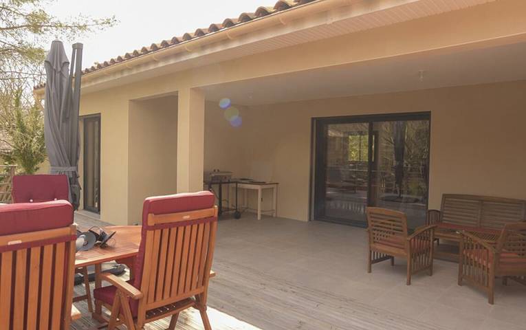 Gîte pour 6 personnes, avec jardin à Chauzon - 4