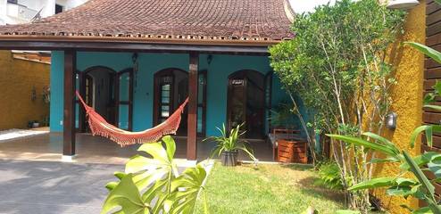 Location de vacances pour 16 personnes, avec jardin à Ubatuba