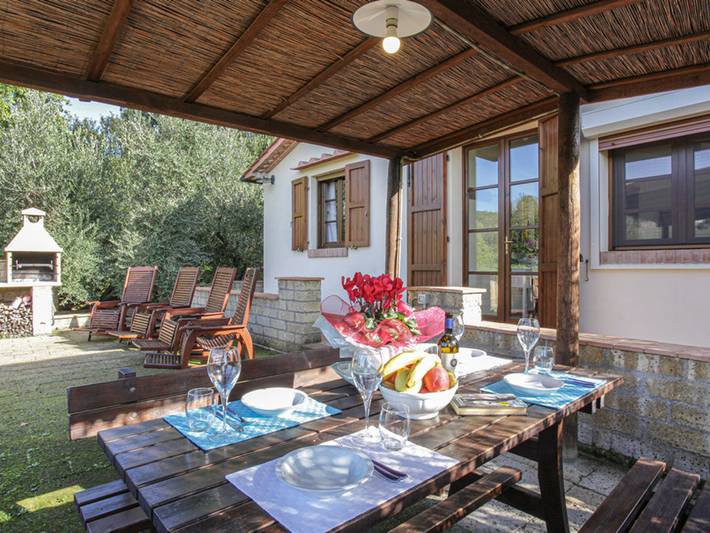 Ferienhaus für 4 Personen, mit Garten und Ausblick in Riparbella - 2