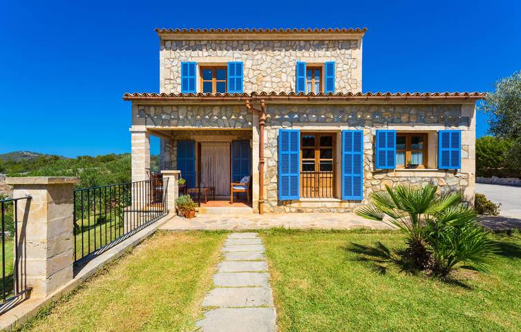 Gemütliches Apartment mit Pool, Terrasse und AC in bester Lage in Son Servera, Mallorca Osten