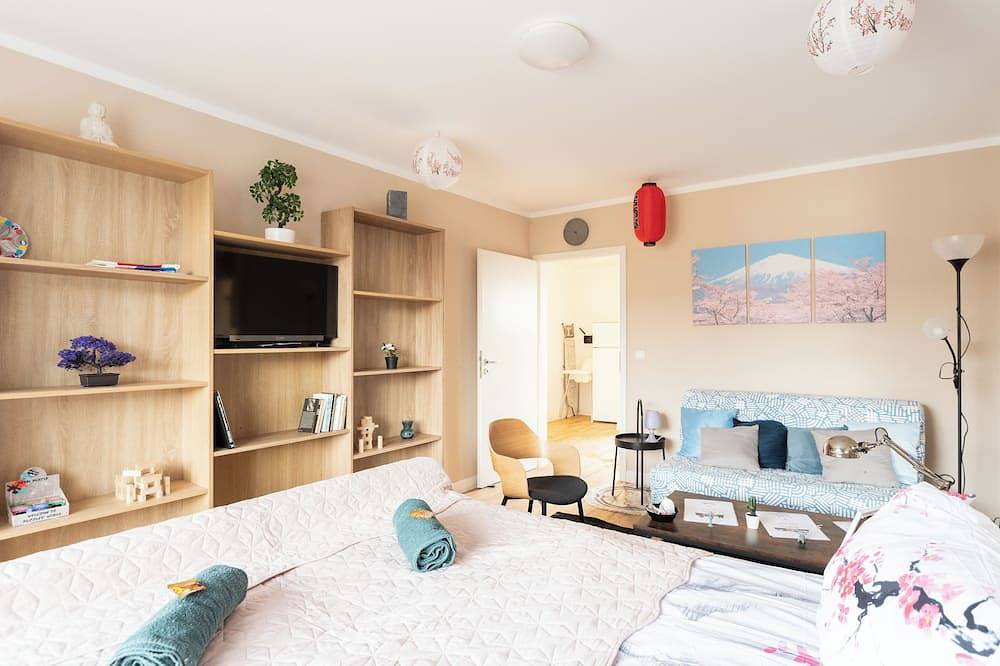 Entire apartment, - Zen Haven Luxurious 3-Room Japanese-Themed Apartment with Balcony - in Duisburg, Ruhr district