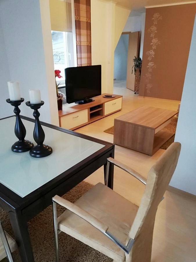 Ganze Wohnung, Ferienwohnung am Töpferplatz in Höhr-Grenzhausen, Westerwald