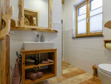 Hütte für 4 Personen in Bad Goisern am Hallstättersee, Dachstein Salzkammergut, Bild 3