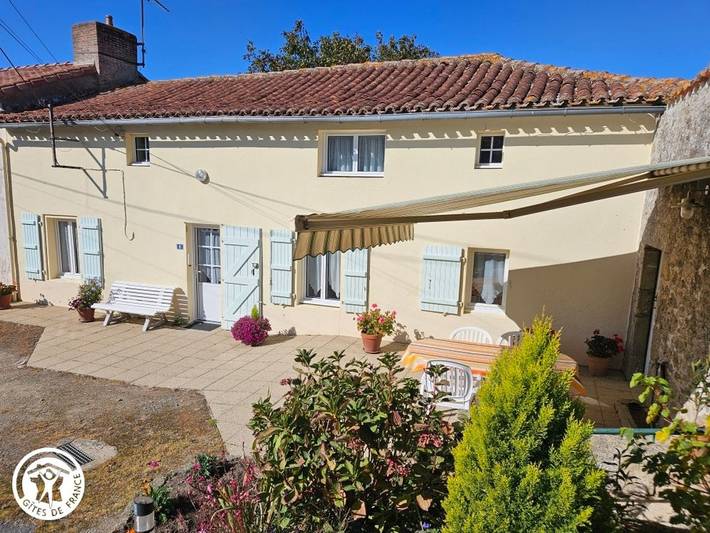 Gîte pour 4 personnes, avec Terrasse et Jardin