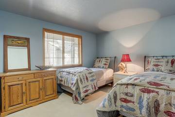 Vacation Home for 6 Guests in Sunriver, Oregon, Picture 1