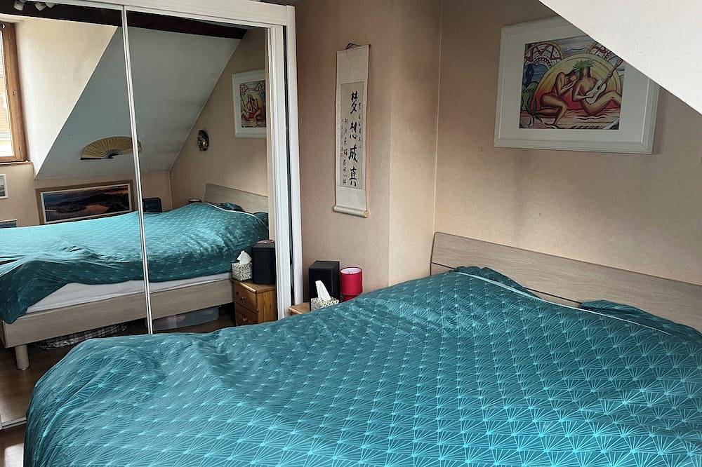 Appartement entier, Appartement T5 Pontarlier centre, 3 chambres avec cachet à 20 min Metabief & Lac in Pays de Pontarlier, Jura Francais