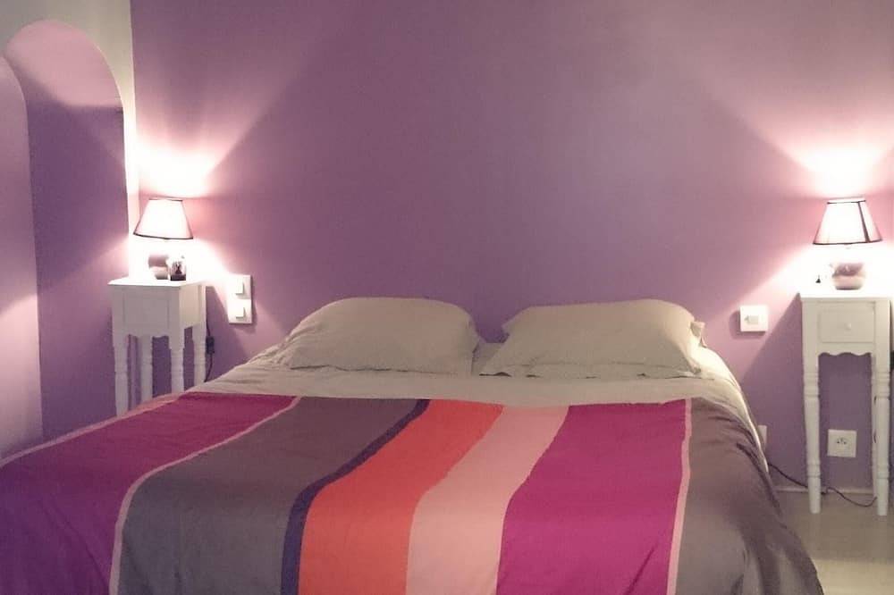 Maison  dans les vignes, 6/8 pers, piscine privative chauffée wifi, 02h00 Paris in Crézancy-en-Sancerre, Région de Bourges
