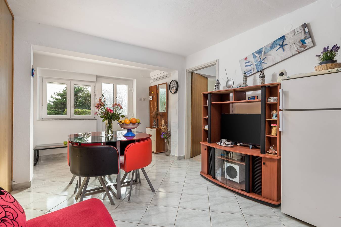 Ganze Wohnung, 2-Zimmer-Ferienwohnung mit Terrasse Klenovica, Novi Vinodolski -c in Klenovica, Primorje-Gorski Kotar