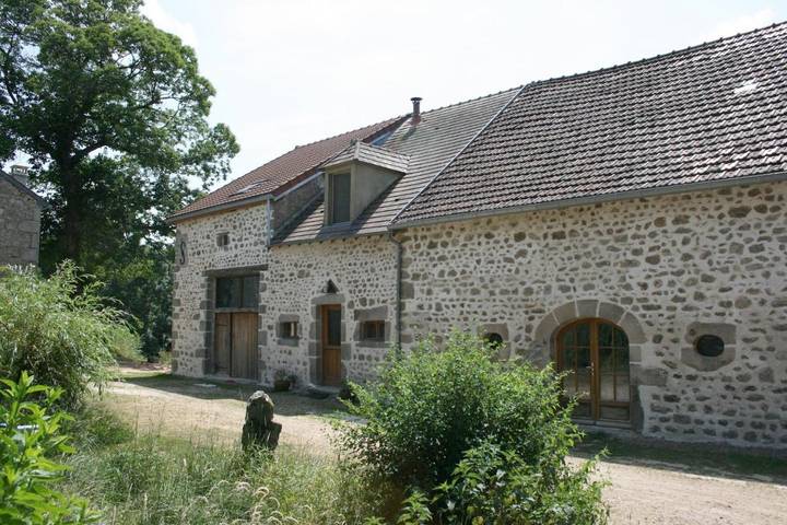 Location de vacances pour 4 personnes, avec Terrasse ainsi que Jardin et Vue à Brassy