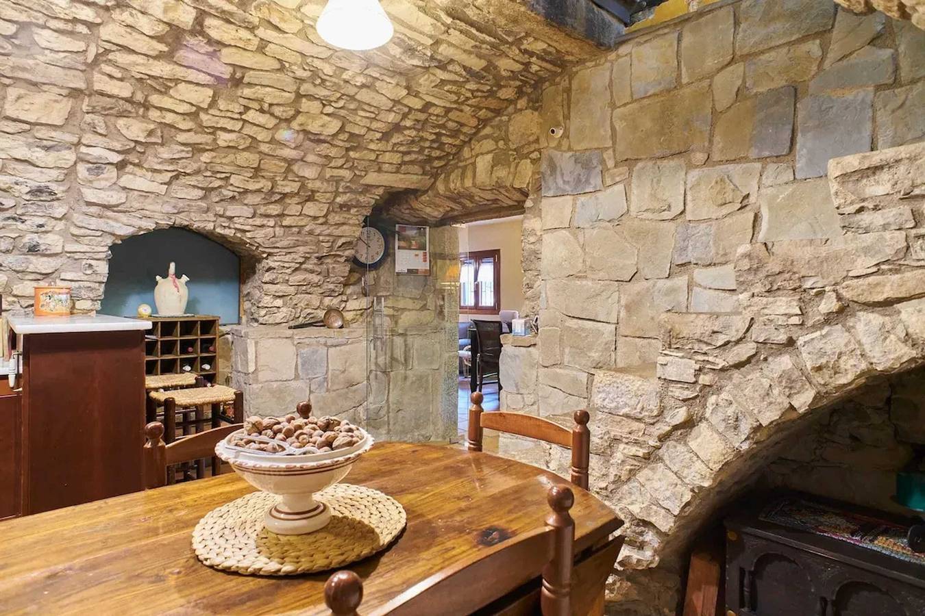 Villa encantadora en Castellbell i el Vilar con piscina privada in Castellbell y Vilar, Interior de Barcelona