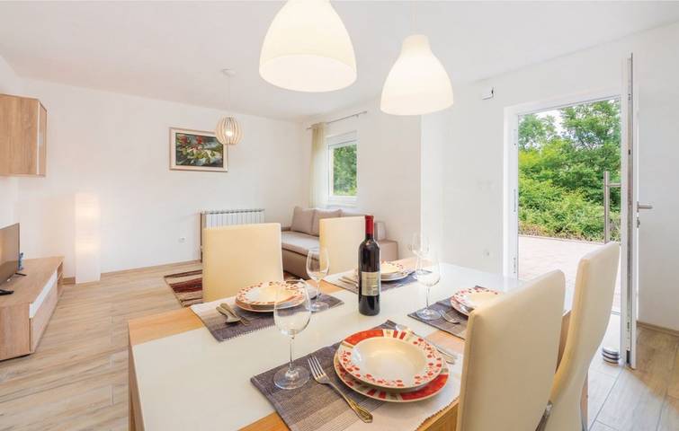 Ferienwohnung für 4 Personen, mit Balkon/Terrasse in Rijeka