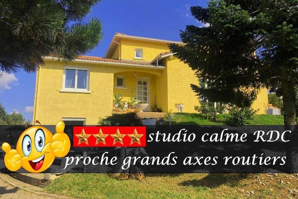 Appartement entier, Studio le matru, zones industriel de Sorbiers in Sorbiers, Loire