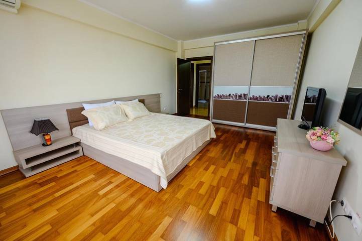 Apartmenthotel für 6 Personen, mit Terrasse und Seeblick - 1