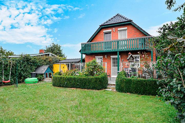 Ferienhaus für 6 Personen, mit Balkon und Terrasse sowie Garten und Sauna in Alt Schwerin