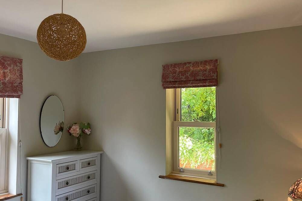 Cosy Woodland Retreat | 10 mins from Cheltenham Promenade | Dog Friendly in Shurdington, Gloucestershire