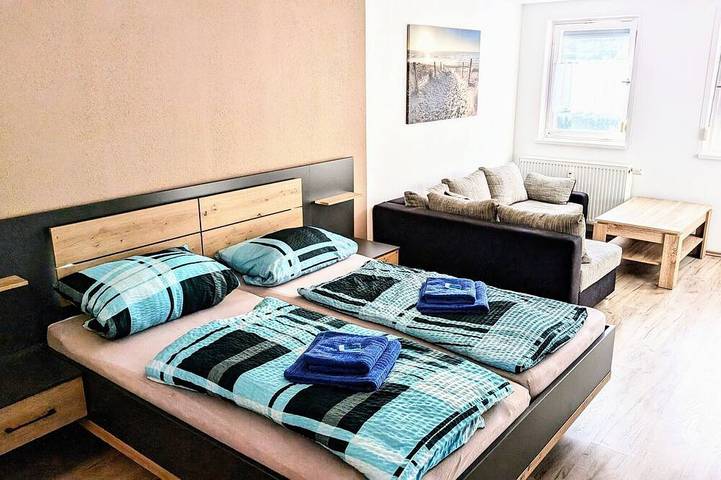 Ferienwohnung für 4 Personen, mit Terrasse und Garten sowie Sauna in Dobel