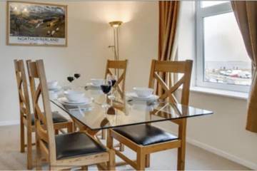 Holiday Apartment for 4 People in Seahouses, Northumberland Coast, Photo 4