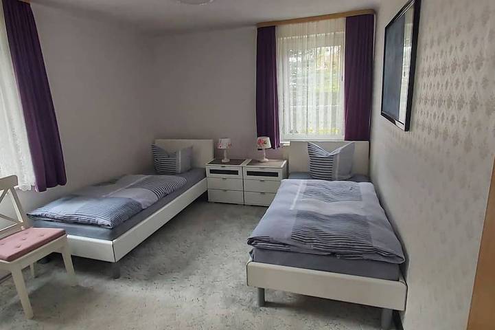Ferienwohnung für 5 Personen, mit Balkon und Whirlpool sowie Garten in Bannewitz - 3