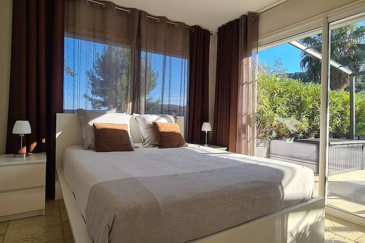 Villa pour 10 personnes, avec jardin et jacuzzi, animaux acceptés à Le Beausset - 4