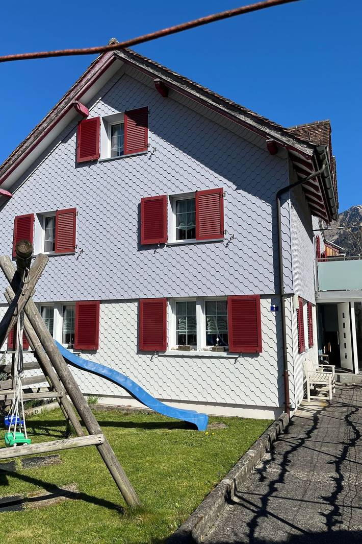 Ferienhaus für 5 Personen, mit Balkon und Garten