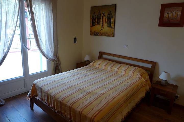 Location de vacances pour 8 personnes, avec jardin et terrasse à Bastelicaccia - 2