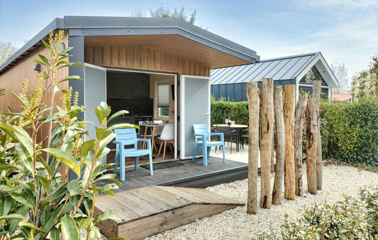 Ferienhaus für 4 Personen, mit Garten und Pool sowie Terrasse, mit Haustier - 1