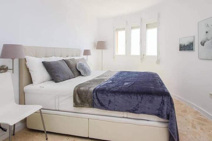 Ganze Wohnung, Sunny Apartment in Marbella in Marbella Ost, Marbella