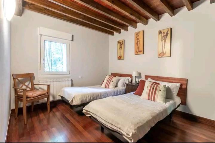 Gîte pour 10 personnes, avec jardin et jacuzzi à Castro-Urdiales - 2