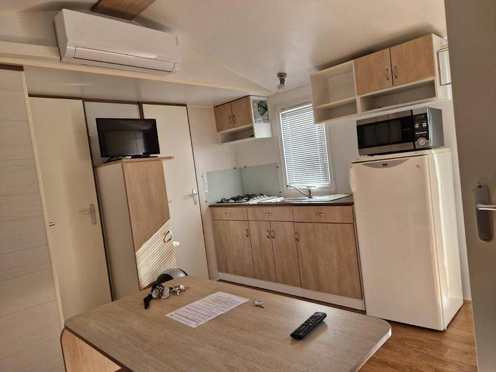 Camping pour 4 personnes, avec Terrasse et Jardin dans le Luberon - 2
