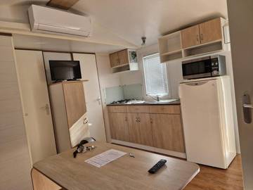 Gîte pour 4 personnes, avec jardin à Cabrières-d'Aigues