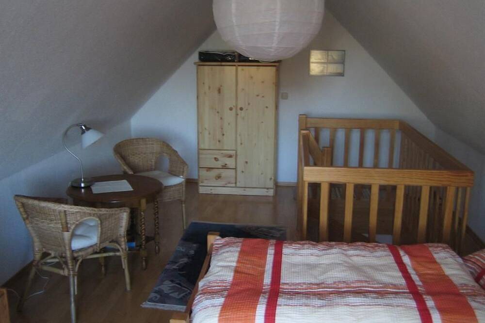 Ganze Wohnung, Appartement/Fewo Nr. 2 rechts , Dusche, Wc - Ferienwohnung Matthiesen in Kieler Förde, Heikendorf