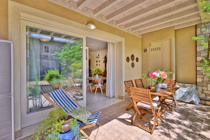 Apartamento de vacaciones para 3 personas, con piscina además de jardín y terraza - 1