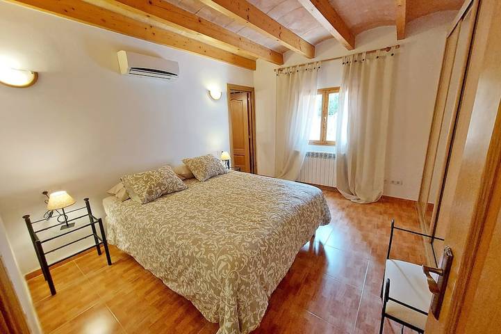 Schönes Haus, Traumlage für 6 Pers. mit Pool, W-Lan, Klima, strandnah, Meerblick in Cala Llombards, Santanyí