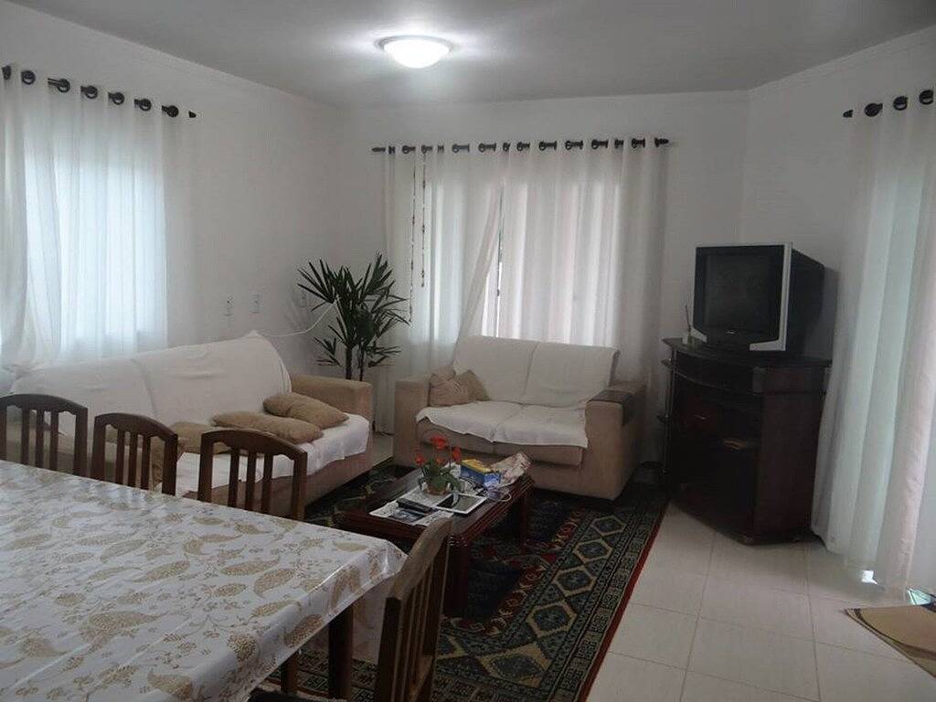 Mieten Sie Haus am Strand das ganze Jahr 200 Meter vom Meer entfernt in São Francisco do Sul, Baía da Babitonga