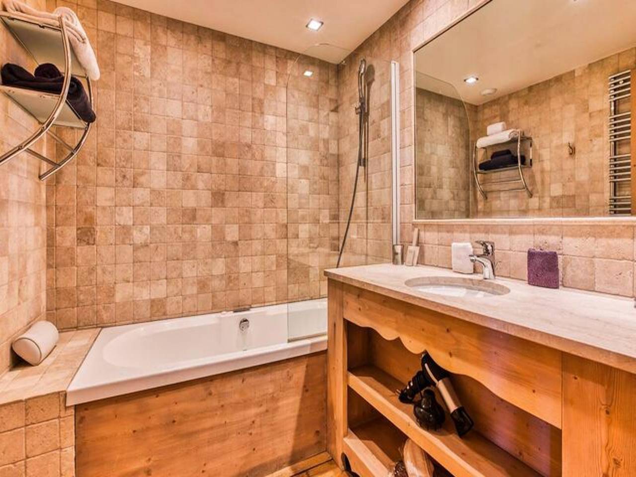 Appartement entier, Appartement à Courchevel près des pistes de ski in Courchevel 1850, Saint-Bon-Tarentaise