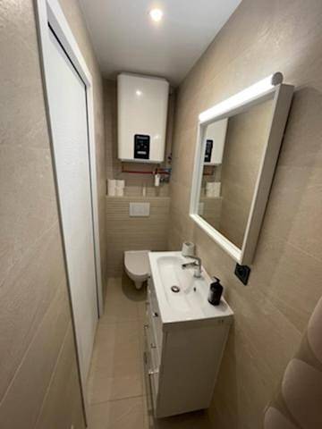 Appartement entier, One-Bedroom Apartment in Saint-Germain-en-Laye, Yvelines