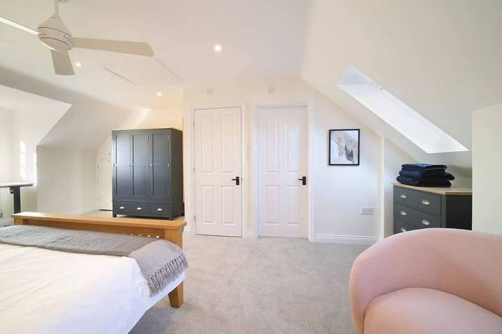 Townhouse with Views of Wells Cathedral in Wells, Somerset