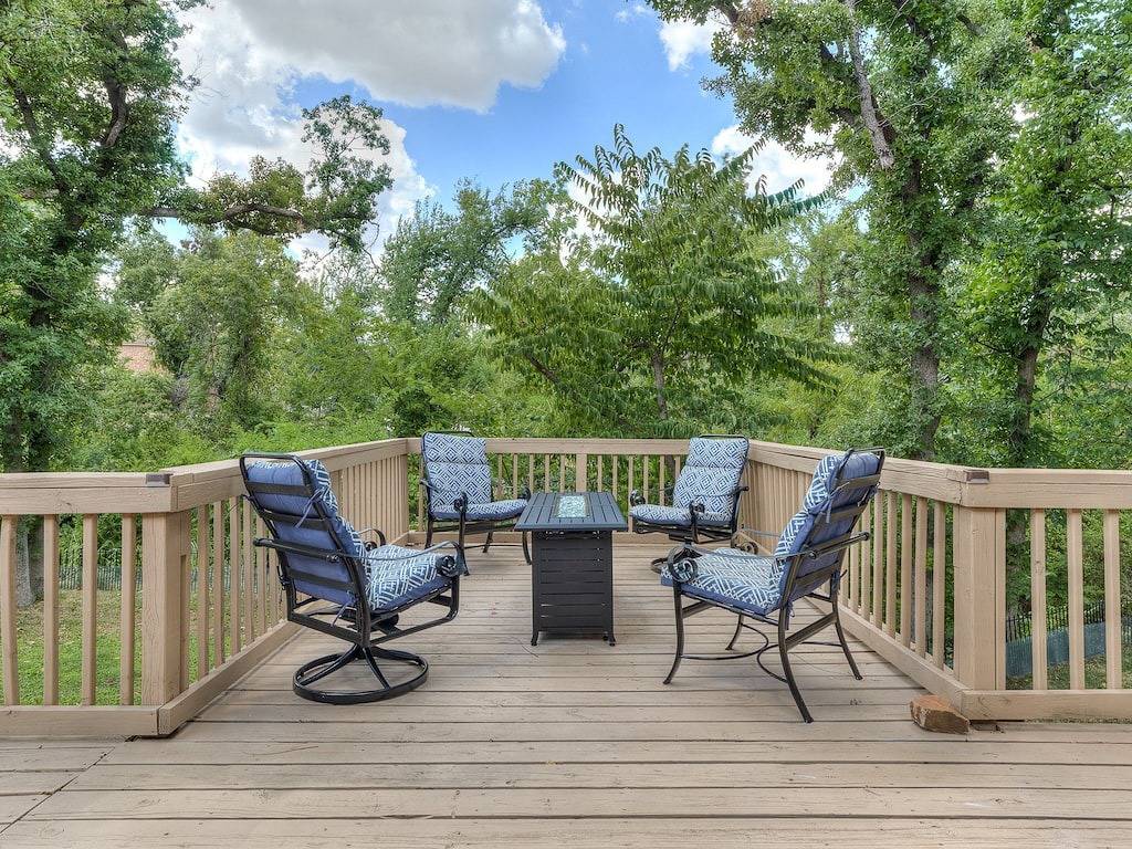 Quiet, spacious home with large deck in secluded Forest Oaks in central Edmond . in Edmond, Oklahoma County