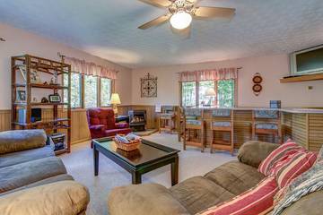 Vacation House for 8 Guests in Deep Creek Lake, Garrett County, Picture 4