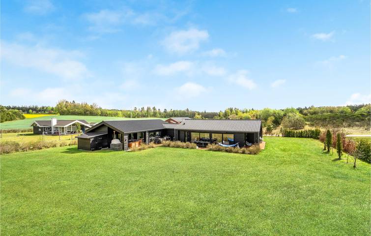 Ferienhaus für 12 Personen, mit Garten und Terrasse - 1