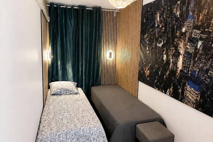 Appartement entier, Appartement 40 m2, 1 chambre, 6 personnes, Wifi in Villeurbanne, Lyon et ses environs
